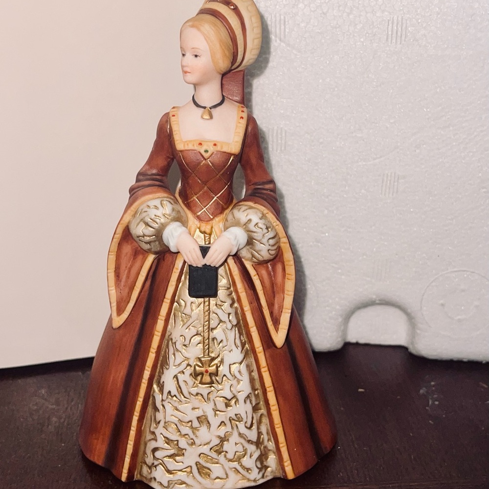 Lenox “Anne” Great Fashions of History Tudor Porcelain Figurine 6” w Box